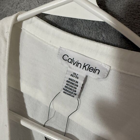 NWT Calvin Klein Top XL Soft White V-Neck Roll Tab Sleeve Career Office Button - Picture 3 of 11